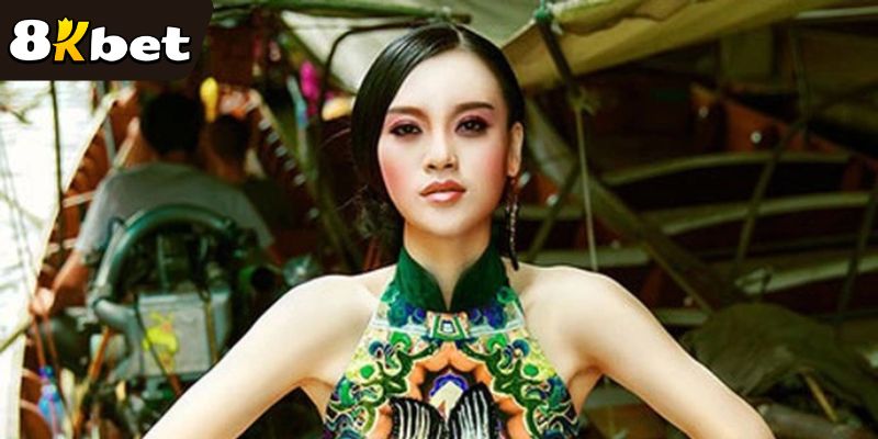 Cô từng làm ở những tập đoàn lớn trước khi đến với 8KBET